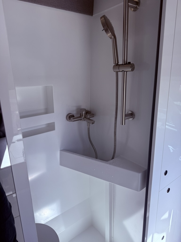 0CB72C2D-45B5-4039-836C-091A68B346B1_1_105_c