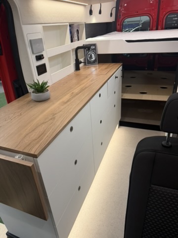 AB61F99F-75E7-4EED-BC84-DCD3CB04C1A2_4_5005_c