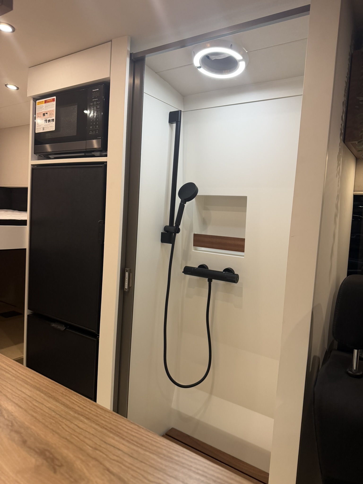 B18213AB-3F8C-4E9E-B6B5-C541AE9353D2_1_102_o